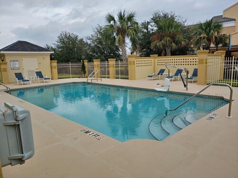 Comfort Inn & Suites Marianna I-10 Exterior photo